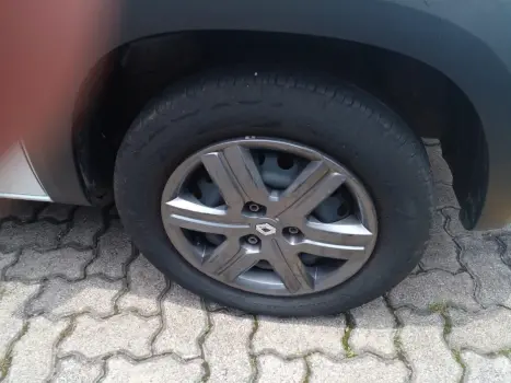 RENAULT Kwid 1.0 12V 4P SCE FLEX ZEN 2, Foto 9