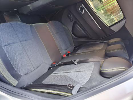 RENAULT Kwid 1.0 12V 4P SCE FLEX OUTSIDER, Foto 13