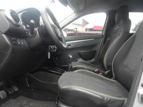 RENAULT Kwid 1.0 12V 4P SCE FLEX OUTSIDER, Foto 17