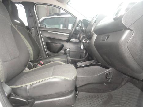 RENAULT Kwid 1.0 12V 4P SCE FLEX OUTSIDER, Foto 20