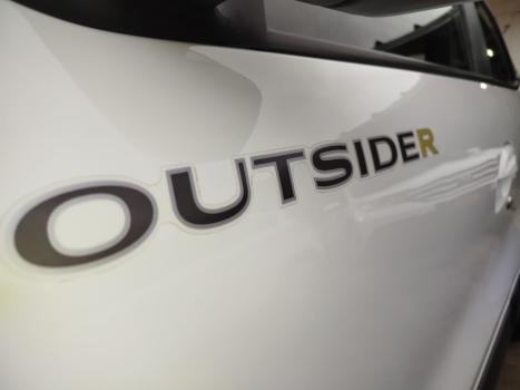 RENAULT Kwid 1.0 12V 4P SCE FLEX OUTSIDER, Foto 10
