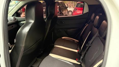 RENAULT Kwid 1.0 12V 4P SCE FLEX INTENSE, Foto 8