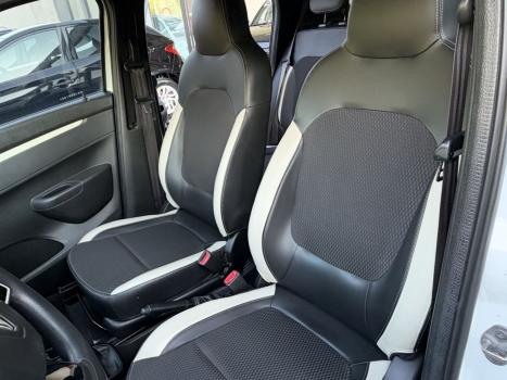 RENAULT Kwid 1.0 12V 4P SCE FLEX INTENSE, Foto 9
