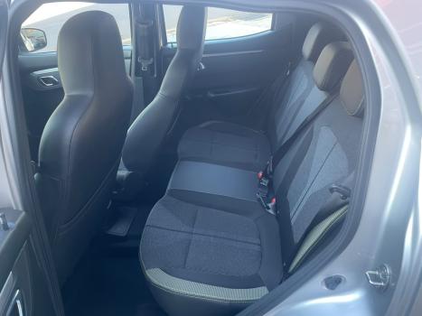 RENAULT Kwid 1.0 12V 4P SCE FLEX OUTSIDER, Foto 19