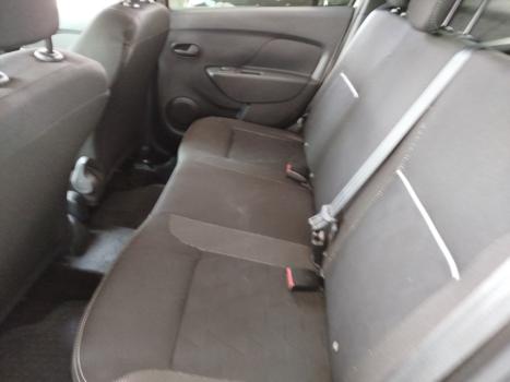 RENAULT Logan 1.0 12V 4P FLEX SCE ZEN, Foto 10