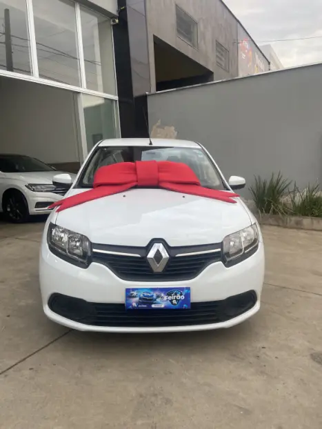 RENAULT Logan 1.0 16V 4P FLEX EXPRESSION, Foto 2 RENAULT Logan 1.0 16V 4P FLEX EXPRESSION, Foto 2