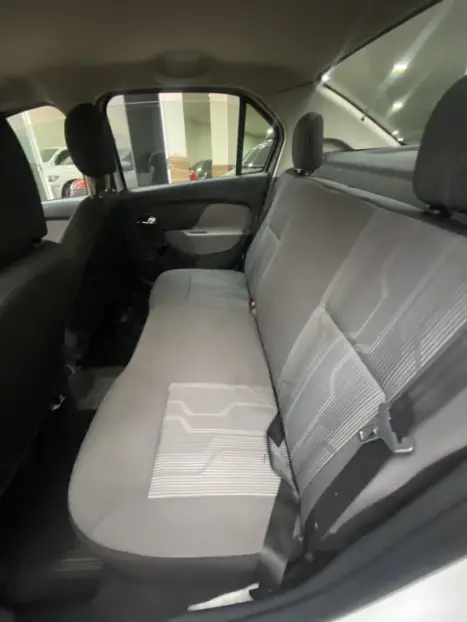 RENAULT Logan 1.0 16V 4P FLEX EXPRESSION, Foto 4 RENAULT Logan 1.0 16V 4P FLEX EXPRESSION, Foto 4