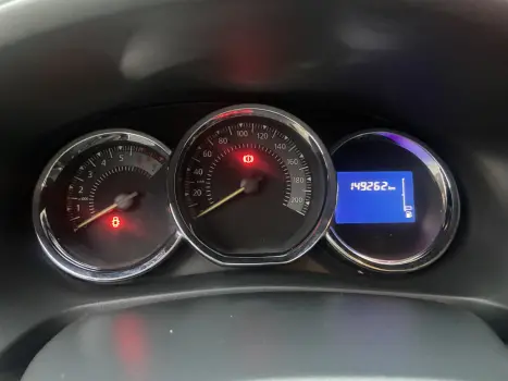 RENAULT Logan 1.0 16V 4P FLEX EXPRESSION, Foto 10 RENAULT Logan 1.0 16V 4P FLEX EXPRESSION, Foto 10