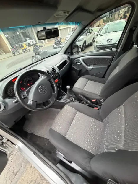 RENAULT Logan 1.6 16V 4P FLEX EXPRESSION, Foto 12