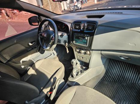 RENAULT Logan 1.6 16V 4P FLEX SCE ZEN X-TRONIC AUTOM�TICO CVT, Foto 4