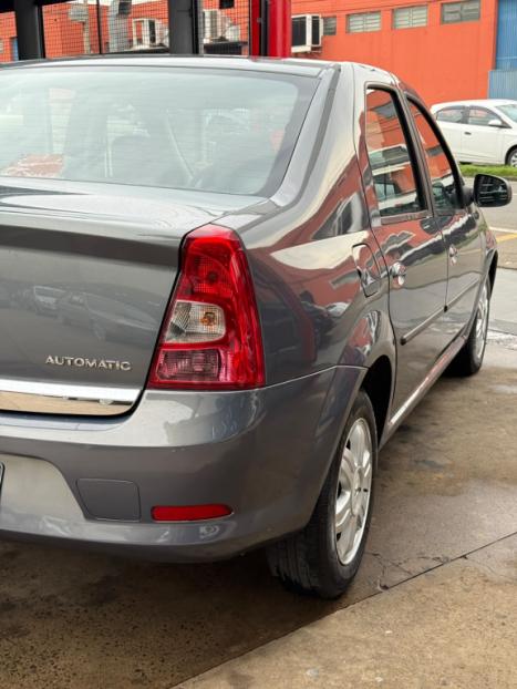 RENAULT Logan 1.6 16V 4P FLEX EXPRESSION AUTOMÁTICO, Foto 10