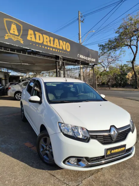 RENAULT Logan 1.6 4P FLEX DINAMIQUE, Foto 1 RENAULT Logan 1.6 4P FLEX DINAMIQUE, Foto 1