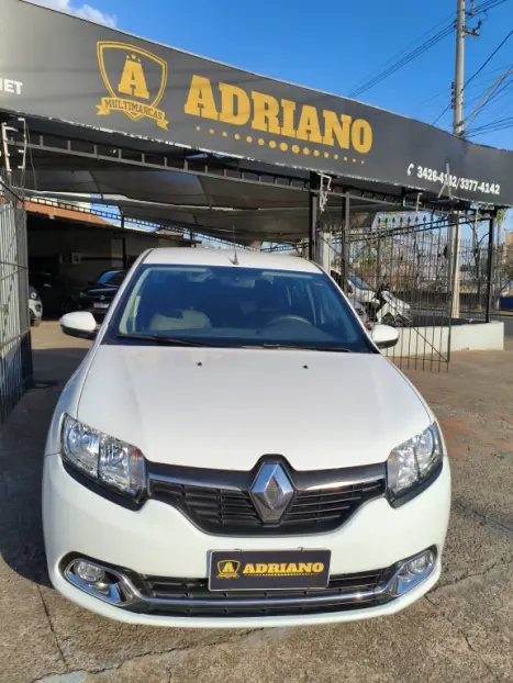 RENAULT Logan 1.6 4P FLEX DINAMIQUE, Foto 2 RENAULT Logan 1.6 4P FLEX DINAMIQUE, Foto 2