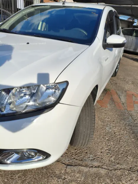 RENAULT Logan 1.6 4P FLEX DINAMIQUE, Foto 9 RENAULT Logan 1.6 4P FLEX DINAMIQUE, Foto 9