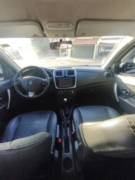 RENAULT Logan 1.6 4P FLEX DINAMIQUE, Foto 10 RENAULT Logan 1.6 4P FLEX DINAMIQUE, Foto 10