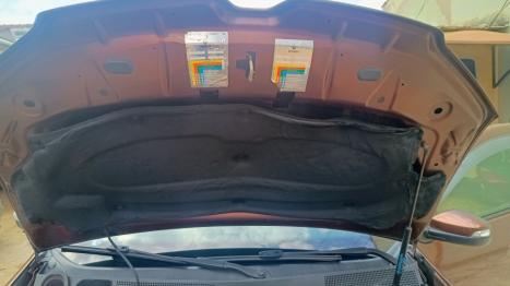 RENAULT Logan 1.6 4P FLEX DINAMIQUE, Foto 3 RENAULT Logan 1.6 4P FLEX DINAMIQUE, Foto 3