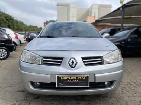 RENAULT Megane Grand Tour 1.6 16V 4P FLEX DYNAMIQUE, Foto 2 RENAULT Megane Grand Tour 1.6 16V 4P FLEX DYNAMIQUE, Foto 2