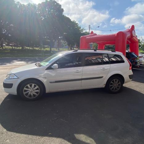 RENAULT Megane Grand Tour 1.6 16V 4P FLEX DYNAMIQUE, Foto 3