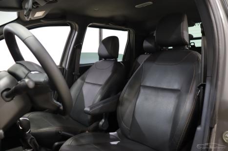 RENAULT Oroch 1.3 16V 4P OUTSIDER TURBO TCe AUTOM�TICO CVT, Foto 7