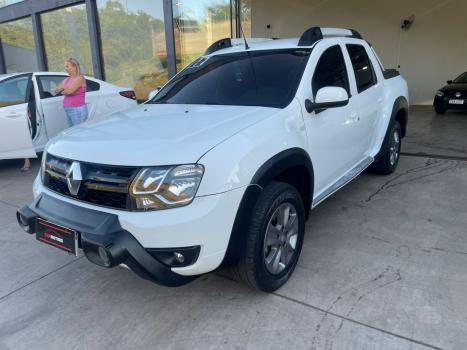 RENAULT Oroch 1.6 16V 4P FLEX EXPRESSION, Foto 2 RENAULT Oroch 1.6 16V 4P FLEX EXPRESSION, Foto 2