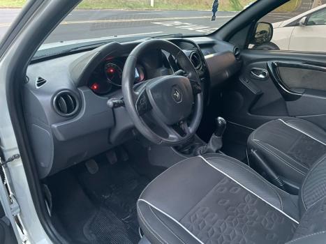 RENAULT Oroch 1.6 16V 4P FLEX EXPRESSION, Foto 7 RENAULT Oroch 1.6 16V 4P FLEX EXPRESSION, Foto 7