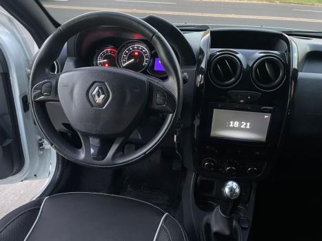 RENAULT Oroch 1.6 16V 4P FLEX EXPRESSION, Foto 8 RENAULT Oroch 1.6 16V 4P FLEX EXPRESSION, Foto 8