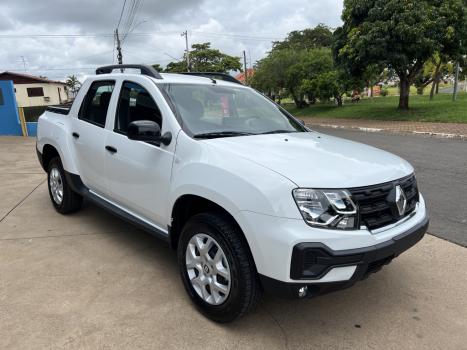 RENAULT Oroch 1.6 16V 4P FLEX INTENSE, Foto 1