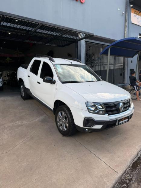 RENAULT Oroch 1.6 16V 4P FLEX INTENSE, Foto 2