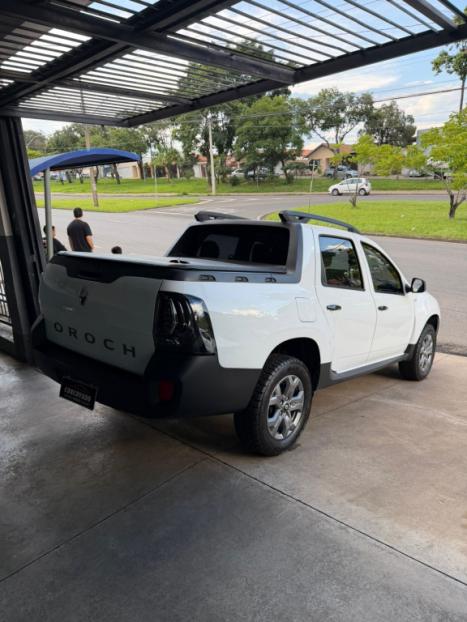 RENAULT Oroch 1.6 16V 4P FLEX INTENSE, Foto 3