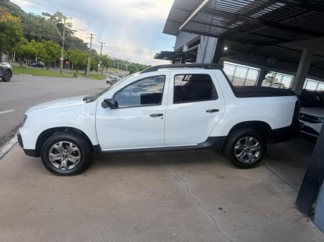 RENAULT Oroch 1.6 16V 4P FLEX INTENSE, Foto 11