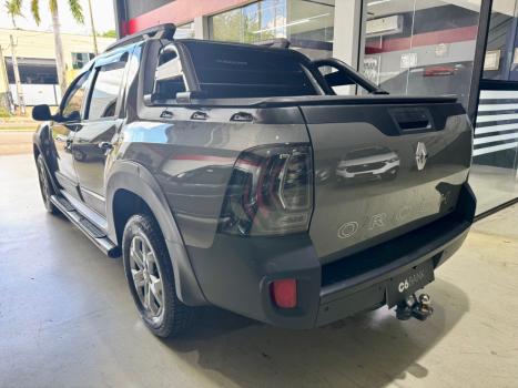 RENAULT Oroch 1.6 16V 4P FLEX INTENSE, Foto 5