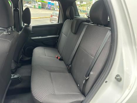 RENAULT Oroch 1.6 16V 4P FLEX INTENSE, Foto 8