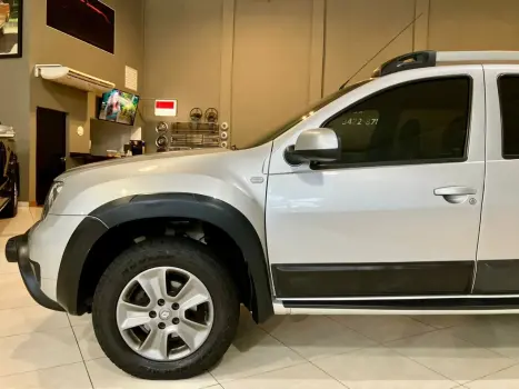 RENAULT Oroch 2.0 16V 4P FLEX DYNAMIQUE AUTOM�TICO, Foto 36