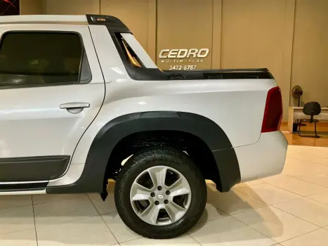 RENAULT Oroch 2.0 16V 4P FLEX DYNAMIQUE AUTOM�TICO, Foto 37