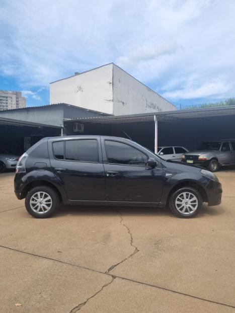 RENAULT Sandero 1.0 16V 4P FLEX AUTHENTIQUE, Foto 1 RENAULT Sandero 1.0 16V 4P FLEX AUTHENTIQUE, Foto 1