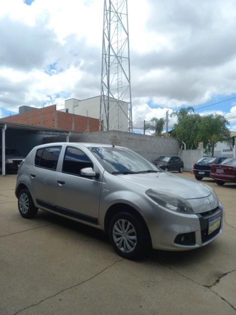 RENAULT Sandero 1.0 16V 4P FLEX AUTHENTIQUE, Foto 2