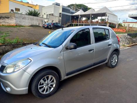 RENAULT Sandero 1.0 16V 4P FLEX AUTHENTIQUE, Foto 1