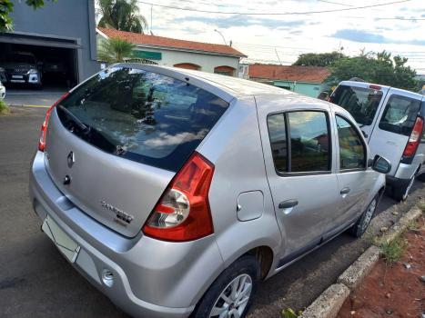 RENAULT Sandero 1.0 16V 4P FLEX AUTHENTIQUE, Foto 4