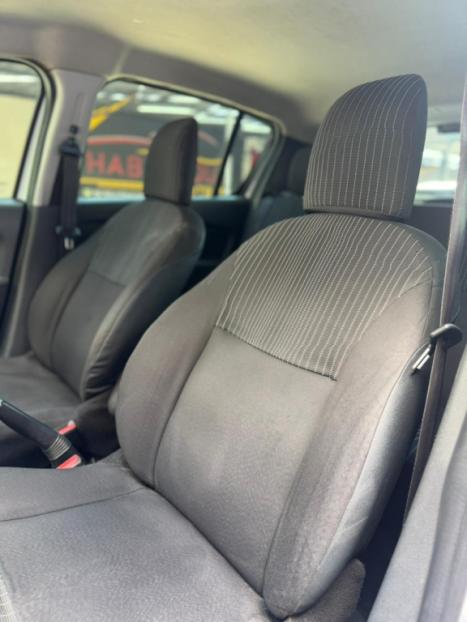 RENAULT Sandero 1.0 16V 4P FLEX AUTHENTIQUE, Foto 2