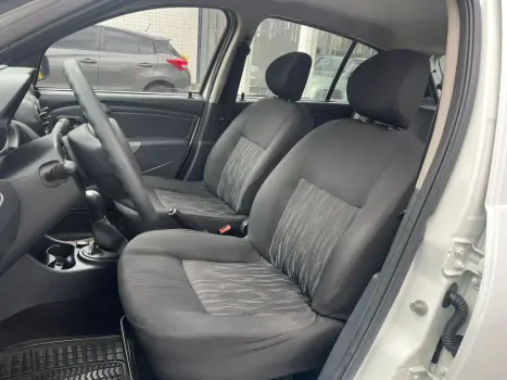 RENAULT Sandero 1.0 16V 4P FLEX AUTHENTIQUE, Foto 15