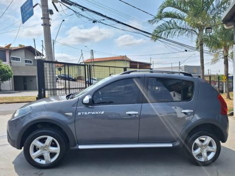 RENAULT Sandero 1.6 4P FLEX STEPWAY, Foto 3