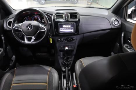 RENAULT Sandero 1.6 16V 4P FLEX SCE STEPWAY DINAMIQUE, Foto 6 RENAULT Sandero 1.6 16V 4P FLEX SCE STEPWAY DINAMIQUE, Foto 6