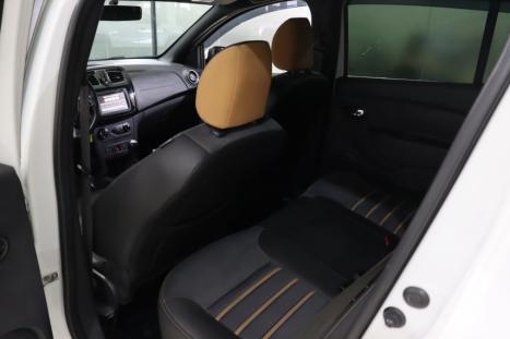 RENAULT Sandero 1.6 16V 4P FLEX SCE STEPWAY DINAMIQUE, Foto 9 RENAULT Sandero 1.6 16V 4P FLEX SCE STEPWAY DINAMIQUE, Foto 9