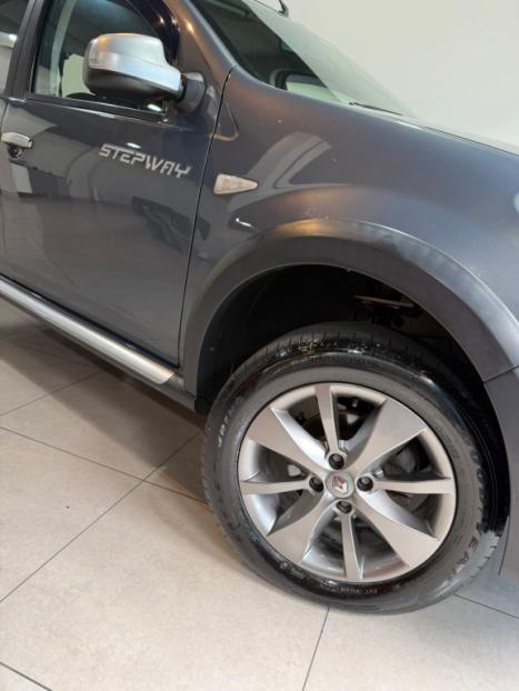 RENAULT Sandero 1.6 4P FLEX STEPWAY, Foto 5