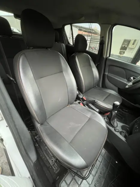 RENAULT Sandero 1.6 16V 4P FLEX STEPWAY, Foto 8
