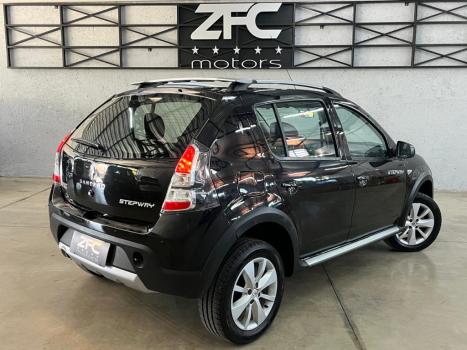 RENAULT Sandero 1.6 16V 4P FLEX STEPWAY AUTOM�TICO, Foto 5