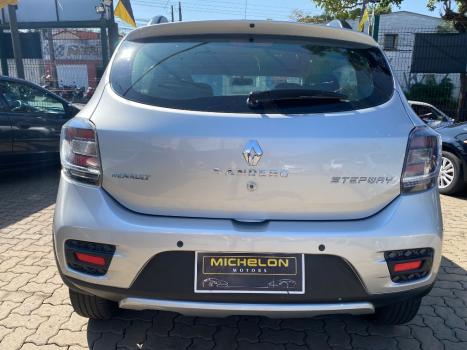 RENAULT Sandero 1.6 16V 4P FLEX STEPWAY, Foto 4