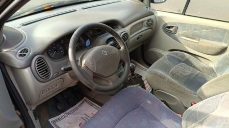 RENAULT Scenic 1.6 16V 4P RXE, Foto 5