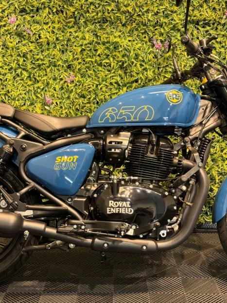 ROYAL ENFIELD Interceptor 650 , Foto 4