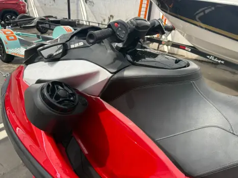 SEA DOO RXP-X 325 , Foto 4